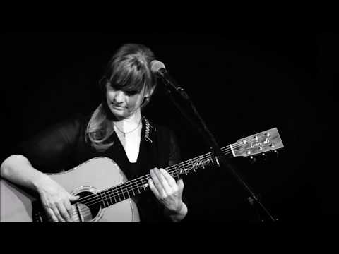 Christina Lux - Losfliegen - Live@Urania Theater