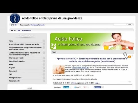 Una piccola macchia bianca sulla testa del pene Piccolo culo cazzo