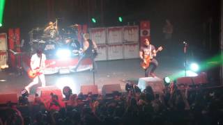 Sum 41 - Goddamn I'm Dead Again live Montreal 17 Octobre 2016