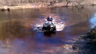 preview picture of video 'Me crossing the Aucilla River on the Honda 420'