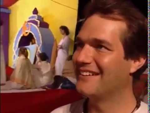 Louis Therouxs Weird Weekends  S03E02   Indian Gurus  - Meeting Amma