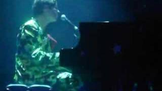 Rufus Wainwright - Live in Lille - Leaving for Paris no. 2