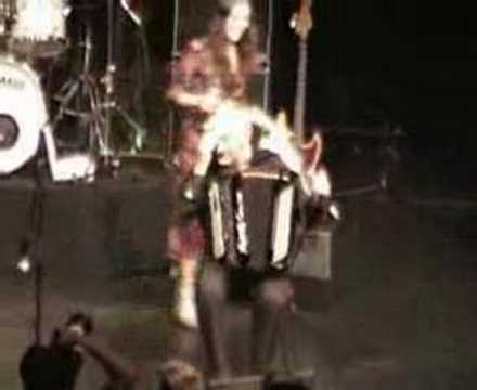 Corti, Olivia Ruiz, Christian Olivier, Bataclan 11 06 2007