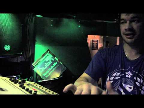 Ritzi Lee live on 909, Technology, Club Aquarius, Zagreb, Croatia (20.04.2013.)