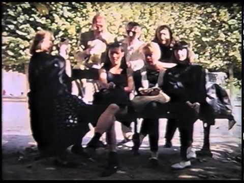 Les Sibériennes (1994) by Gérard Courant - Portrait de groupe #193