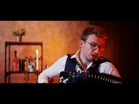 Por una Cabeza - C. Gardel | Milan Řehák - accordion [OFFICIAL VIDEO]