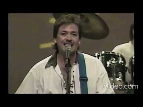 El Accidente - Los Rodarte - En El Show De Johnny Canales video mejorado y con audio mejorado