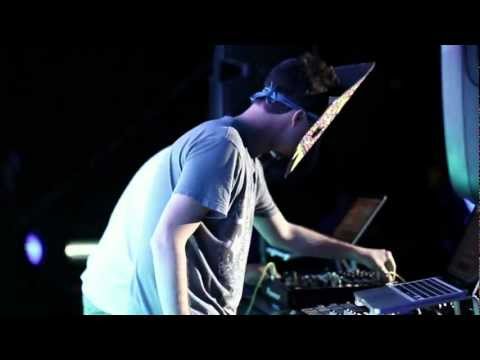 Dengue Dengue Dengue - Track (Chacalom)