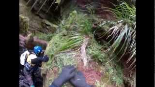 preview picture of video 'Gorge Scrambling Finnich Gorge/The Devil`s Pulpit'