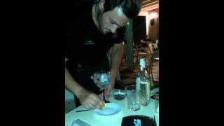 preview picture of video 'Preparación de Gin Tonic en Casa Cristóbal'