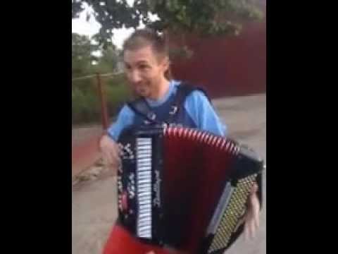 Aleks Paunchici în Sânmartinu Sârbesc.