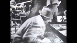 The Count Basie Orchestra - The Count's Blues