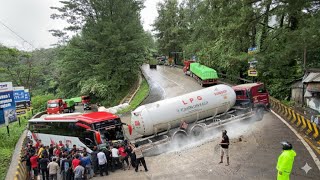 Download lagu DETIK-DETIK MENEGANGKAN! Aksi Heroik Supir Truk Selamatkan Kendaraan dari Jurang (Penuh Drama!) mp3 Download lagu DETIK-DETIK MENEGANGKAN! Aksi Heroik Supir Truk Selamatkan Kendaraan dari Jurang (Penuh Drama!) mp3