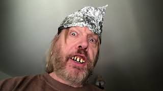 ‪Conspiracy Theory Carl: Don’t plug into those USB power points in Cafes and Airports!  Here’s why!!