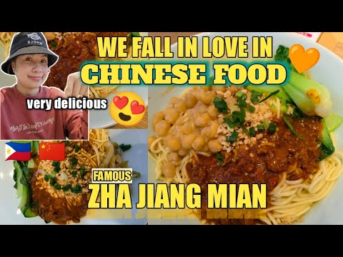 EATING THE FAMOUS FRIED SAUCE NOODLES - ZHA JIANG MIAN😍 (a popular classic Beijing dish!!)
