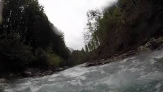 preview picture of video 'Packrafting Simme River in Switzerland'