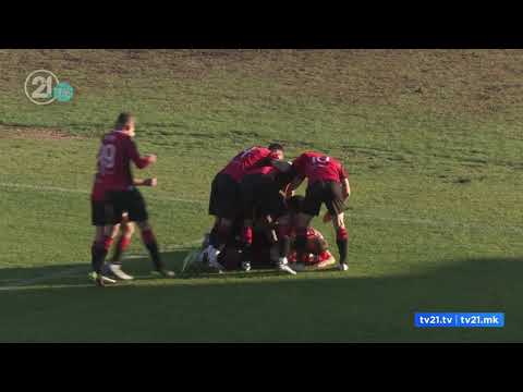Tensione në stadiumin e Çairit! Arbitri dy herë ndërpreu ndeshjen, në fund intervenoi policia
