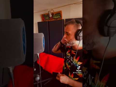 Onelove Raggamuffin #audiodirecto  directamente desde @piso15music