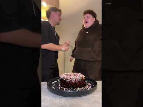 DONUT PRANK an MARIUS😂❤️#shorts