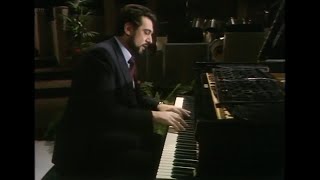 Placido Domingo sings Granada in BBC show