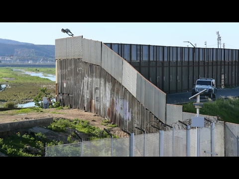 US - Donald Trump clashes with Mexico over import tax to fund wall