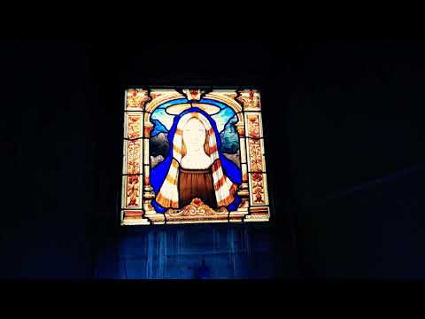 Exploring the Père Lachaise Cemetery in Paris