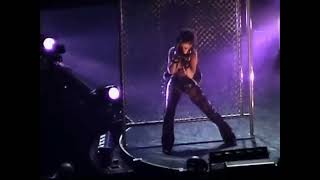 Christina Aguilera - Make Over (Live at Sunrise FL 2003)