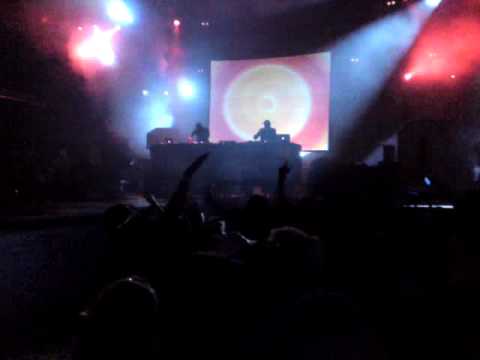 download lagu mp3 mp4 Hop 2011 Torrent, download lagu Hop 2011 Torrent gratis, unduh video klip Hop 2011 Torrent