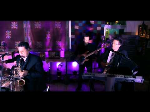 Arija Band - Tri godini,Makedonki bilbiljanki(Splet Makedonski pesni)