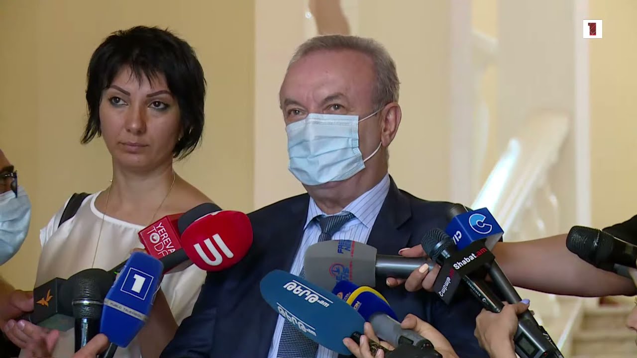 Վահրամ Դումանյանի ճեպազրույցը