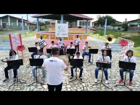 Education through music for Brazilian teenagers