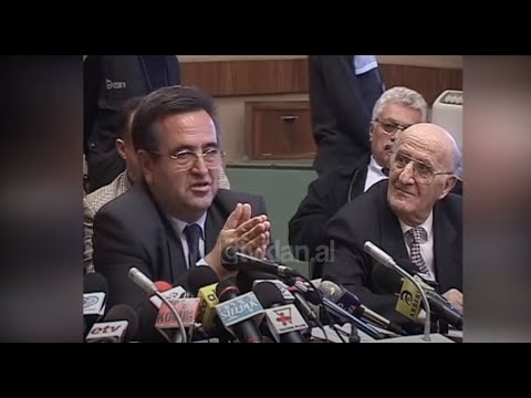 Zhvillohet mes debateve seanca e pyetjeve për ish-drejtorin e SHISH-it Fatos Klosi (21 Tetor 2002)