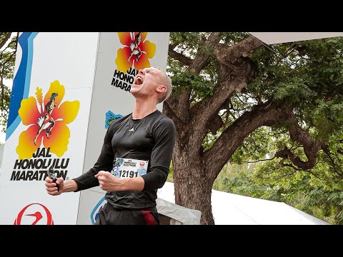 PARTYING IN HAWAII 🌺 | XL Vlog