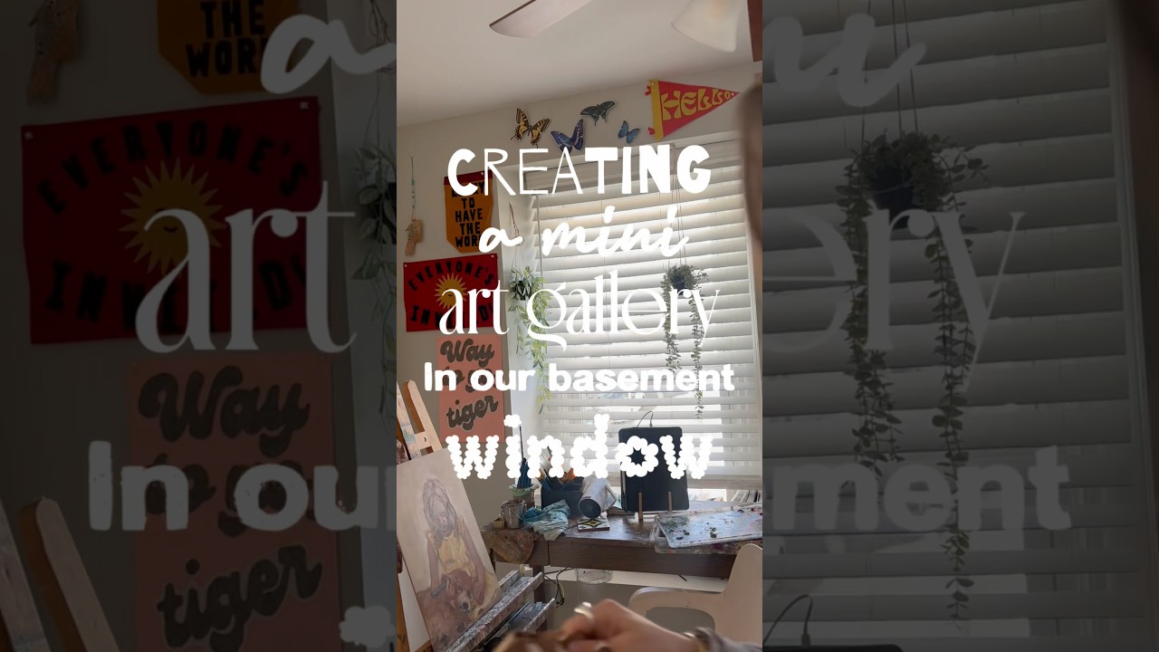 A tiny gallery for passersby