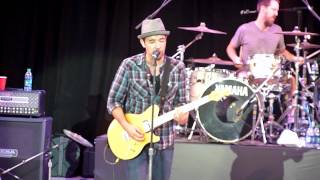 Hoobastank performing unreleased song &quot;A Thousand Words&quot; live in Pleasanton CA on July 6, 2012