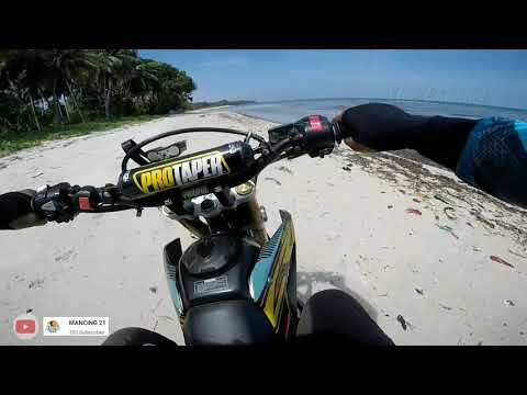 ngetrail dan nyantai dipasir putih