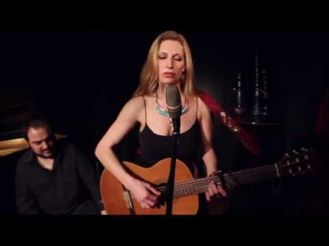 Tori Sparks - La Llorona ( Live at Pipas Club)