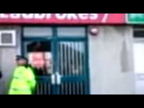 Man dies when a robbery of a betting shop goes wrong