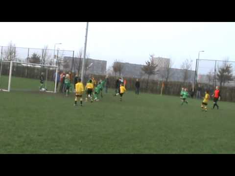 Reiger Boys E2 - SVW E2 2010 Doelpunt Dion