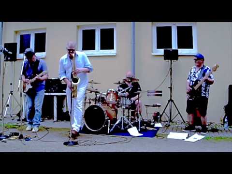 RED LOUNGE LOVERS - Well I wonder if these are empty words from you