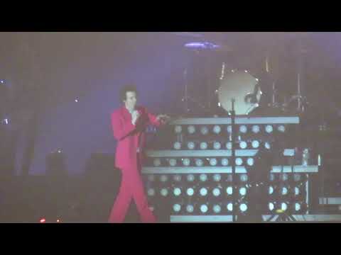 Harry Styles / / All you need is love / / Manchester Arena / /