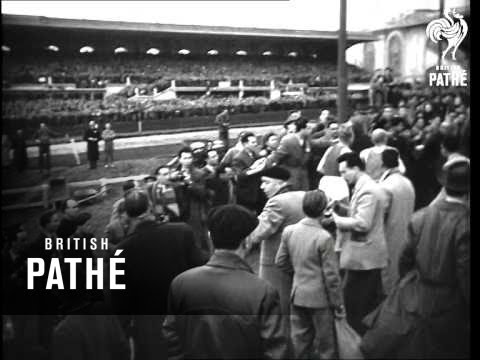 Zatopek Wins 10,000 Metres In Paris (1954)