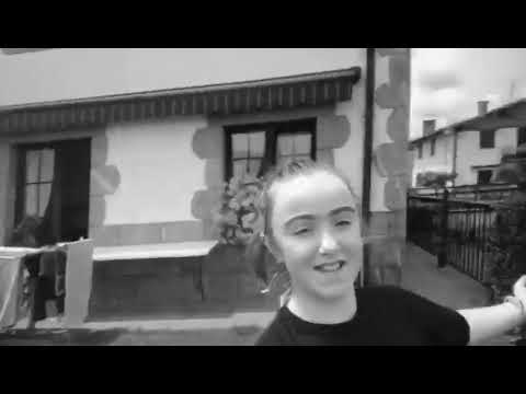 'Errefuxiatuena' Loatzoko Altzoko ikasleen eskutik