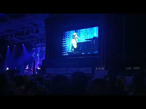 Norah Jones - Nightingale [Live at Linz, Klassik am Dom, 18.07.2023]