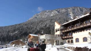 preview picture of video 'Selfie Gewinner Hotel Alpenschlössl Söll SkiWelt Wilder Kaiser'