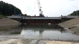 preview picture of video 'Pont canal de Ronquières à sec'