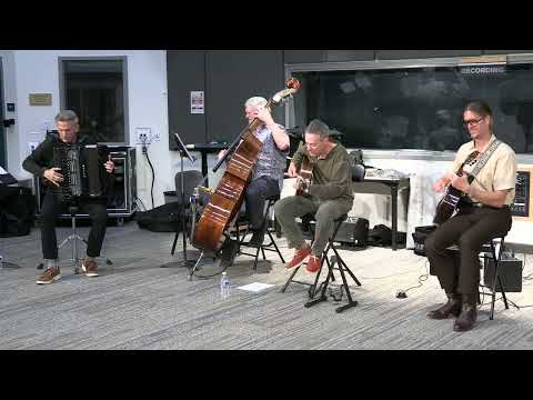 Idiomatiques Clinic 102425