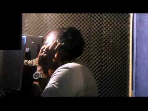 Demmaa - Use Somebody (Cover) [VIDEO]