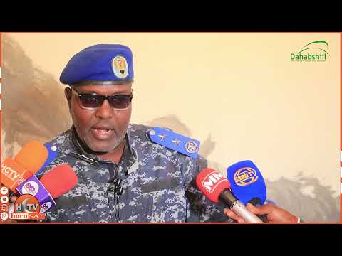 Daawo: Taliyaha cusub ee qaybta Booliska Gobolka Togdheer ayaa xilkii kala wareegay taliyihii hore. Daawo: Taliyaha cusub ee qaybta Booliska Gobolka Togdheer ayaa xilkii kala wareegay taliyihii hore.