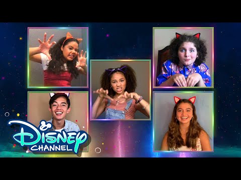DIY Fashion & Crafts with the UDM Cast ✂️ | Upside-Down Magic | Disney Channel
